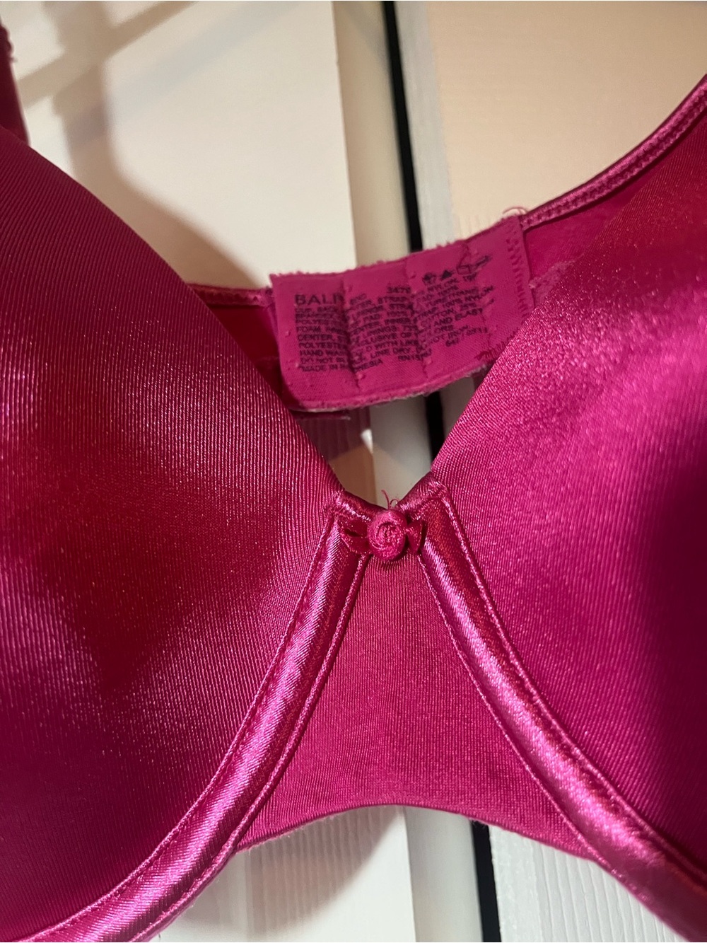 Bali One Smooth U Full Coverage Underwire Bra(Style #3470) in hot pink, size 40C